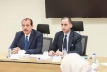 Photo of الصحة: لجنة تقييم أداء مديري ووكلاء المديريات تواصل إجراء المقابلات الشخصية للمرشحين للمناصب القيادية لليوم الثاني