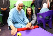 Photo of وزيرة التضامن تتفقد أكاديمية ألزهايمر ووحدة “الرعاية عن بعد” .. وتفتتح معرضًا فنياً لإبداعات كبار السن