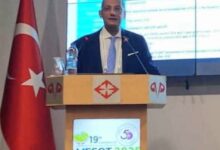 Photo of رئيس هيئة المستشفيات التعليمية يهنئ عميد معهد الكلى بمناسبة انتخابه رئيساً لجمعية الشرق الأوسط لزراعة الأعضاء