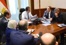 Photo of وزير الصحة يبحث تطورات مشروع مدينة اللقاحات