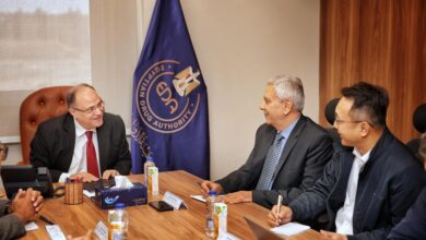 Photo of رئيس هيئة الدواء يبحث مع “القابضة للادوية” و”هالو” الصينية سبل توطين الصناعات الدوائية المتقدمة